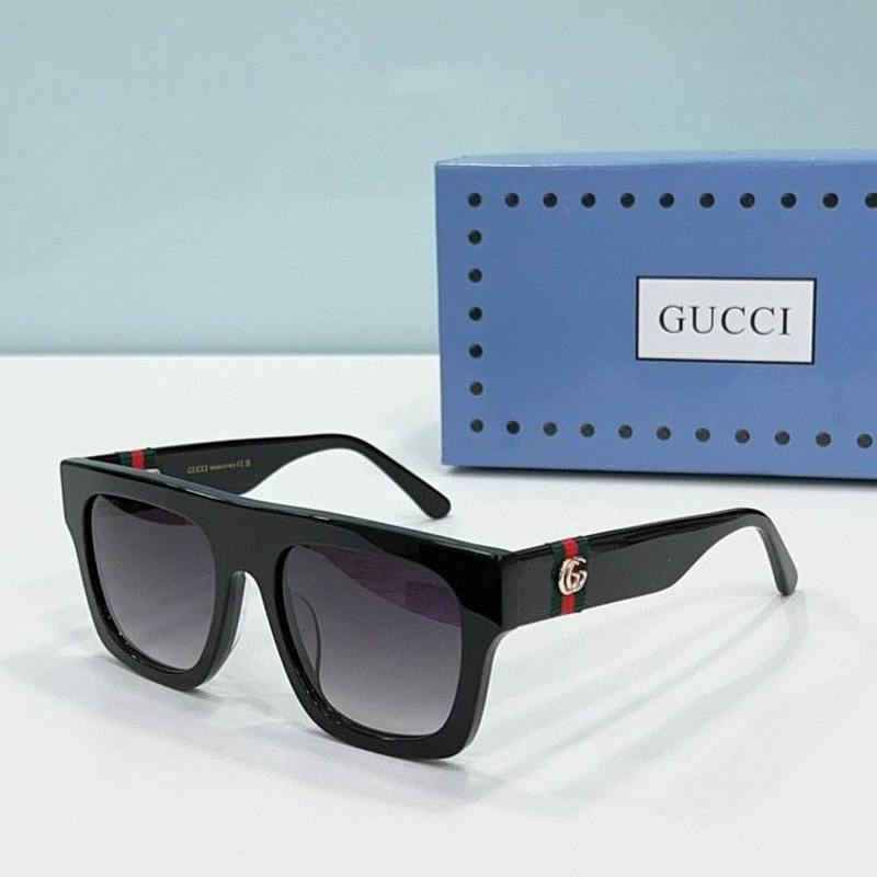 Gucci Sunglasses 528